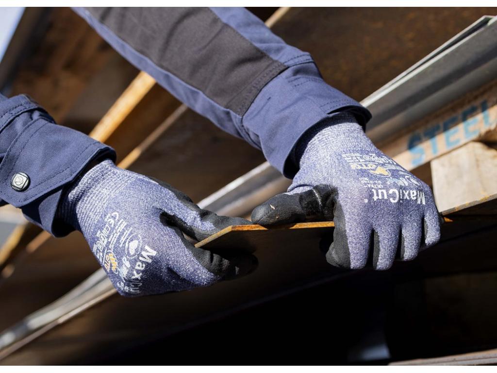 ATG® protirezné rukavice MaxiCut® Ultra™ 44-3745