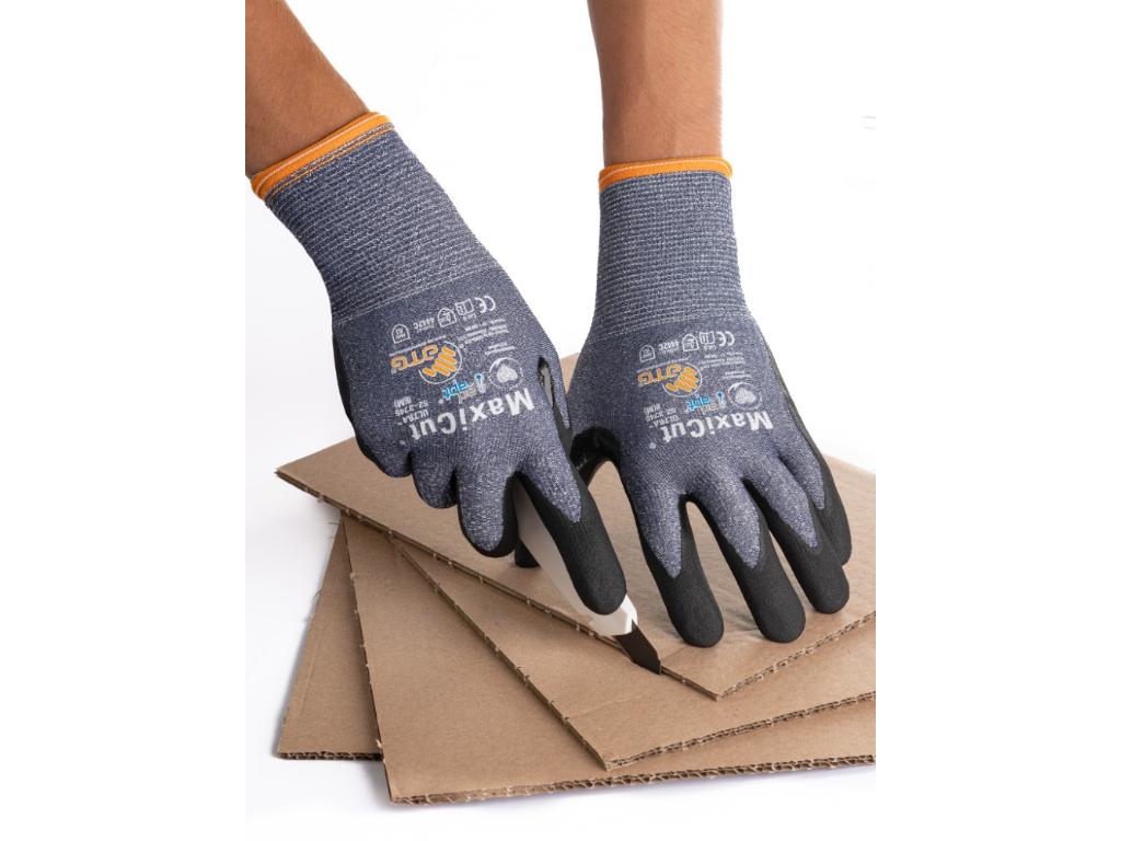 ATG® protirezné rukavice MaxiCut® Ultra™ 52-3745 AD-APT®